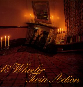 18-Wheeler-Twin-Action-318374